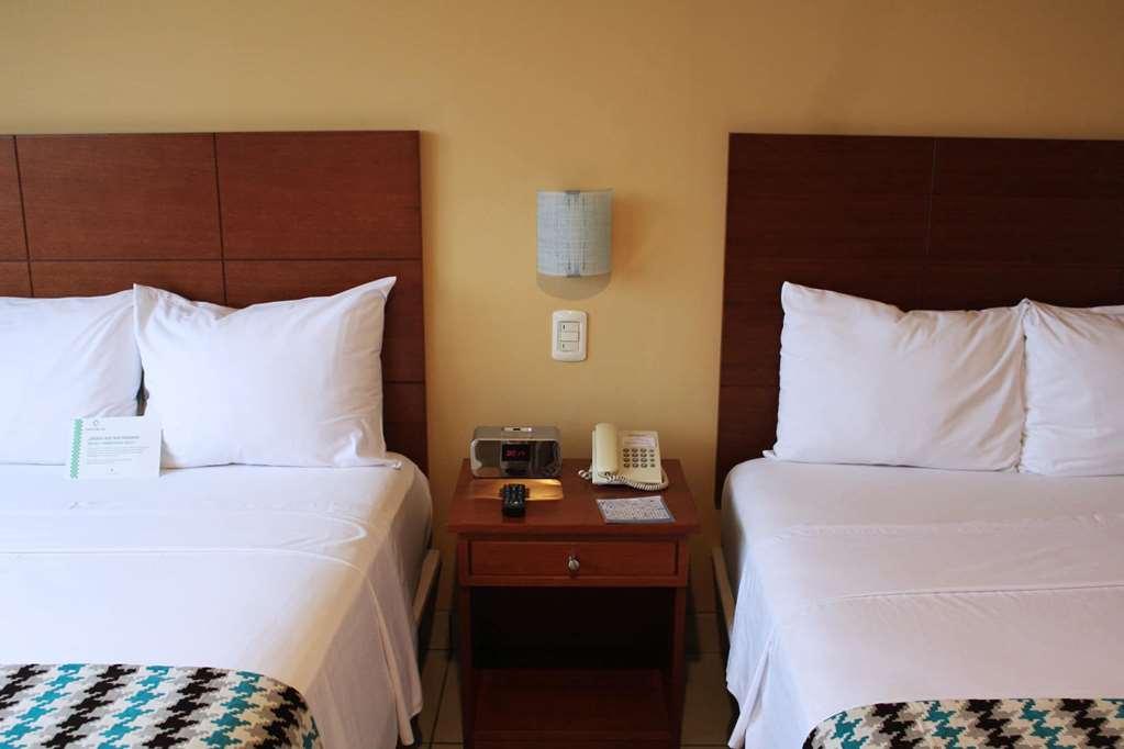 Wyndham Costa Del Sol Pucallpa Room photo A room at the hotel