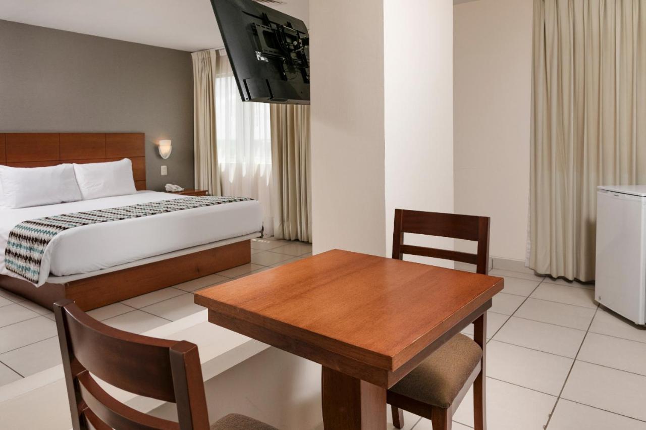 Wyndham Costa Del Sol Pucallpa Exterior photo