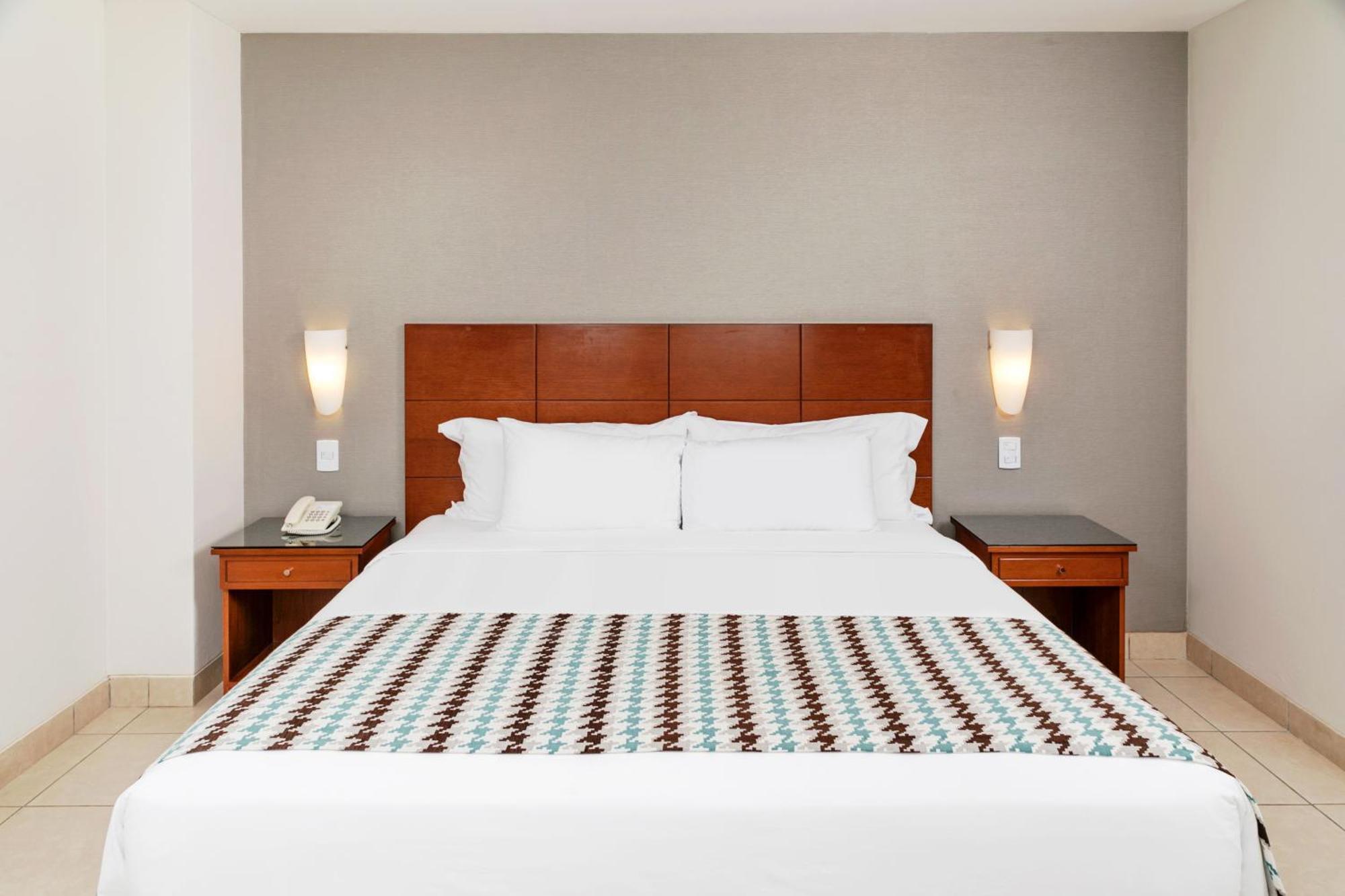 Wyndham Costa Del Sol Pucallpa Exterior photo