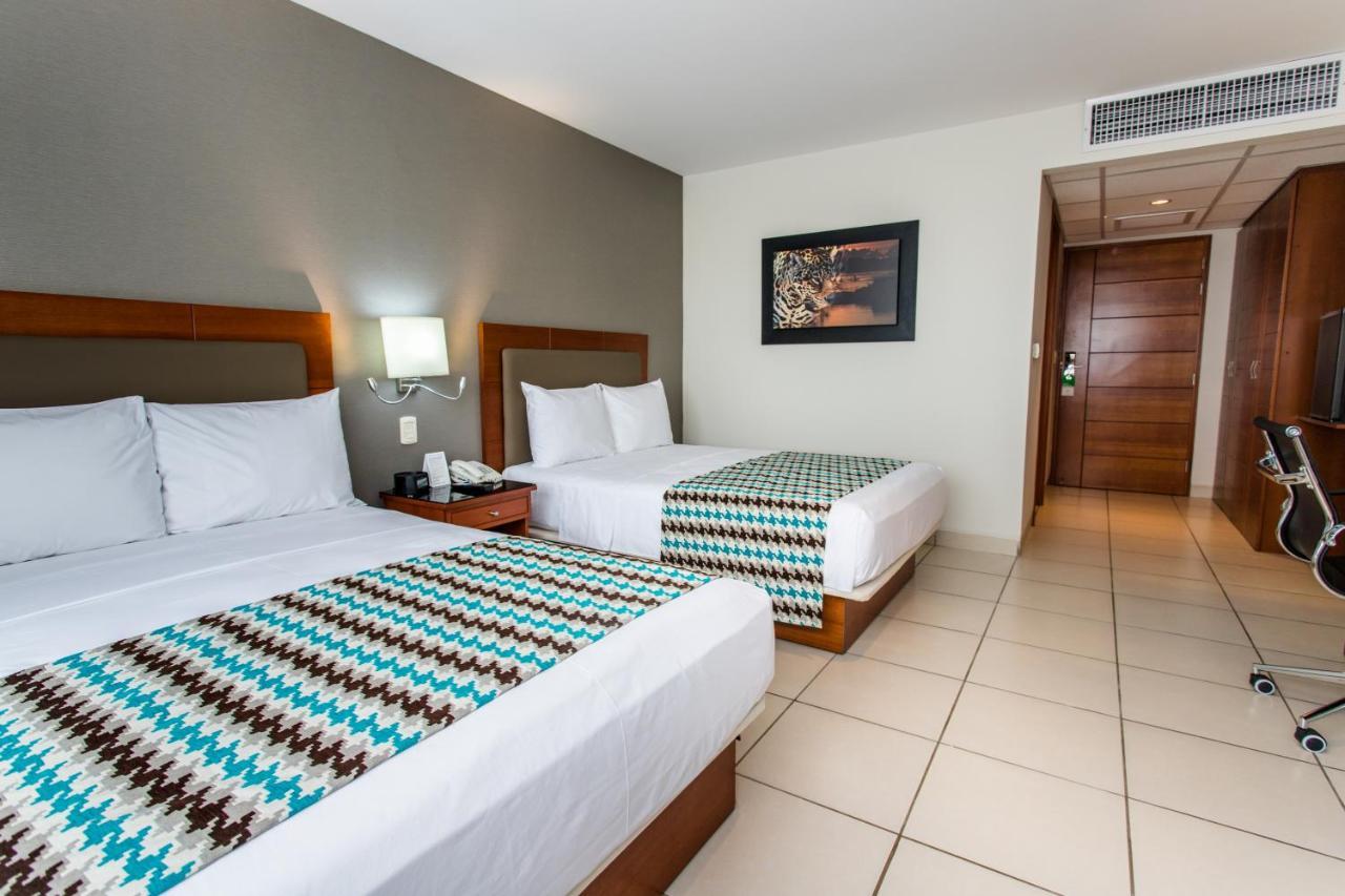 Wyndham Costa Del Sol Pucallpa Exterior photo