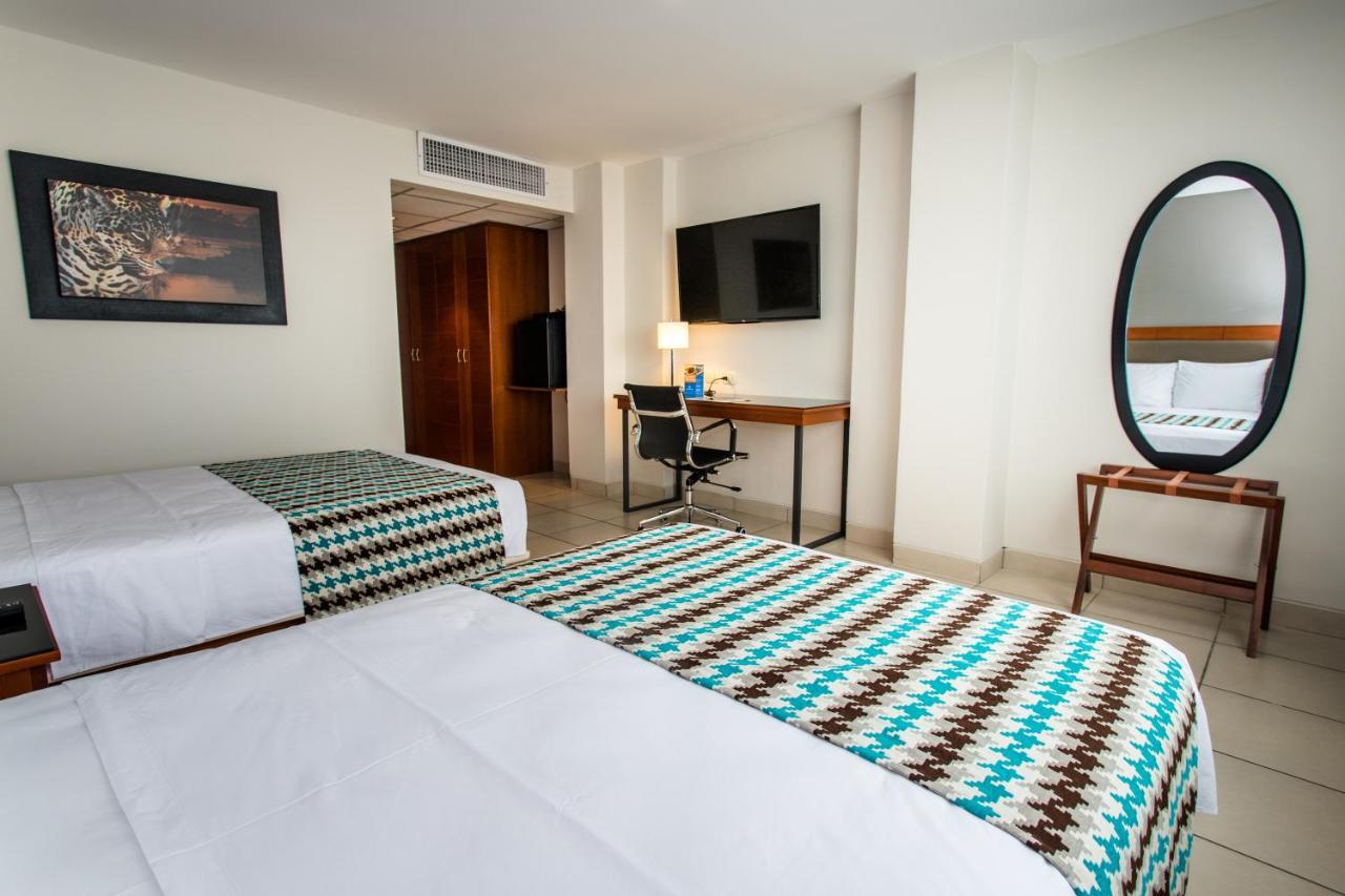 Wyndham Costa Del Sol Pucallpa Exterior photo