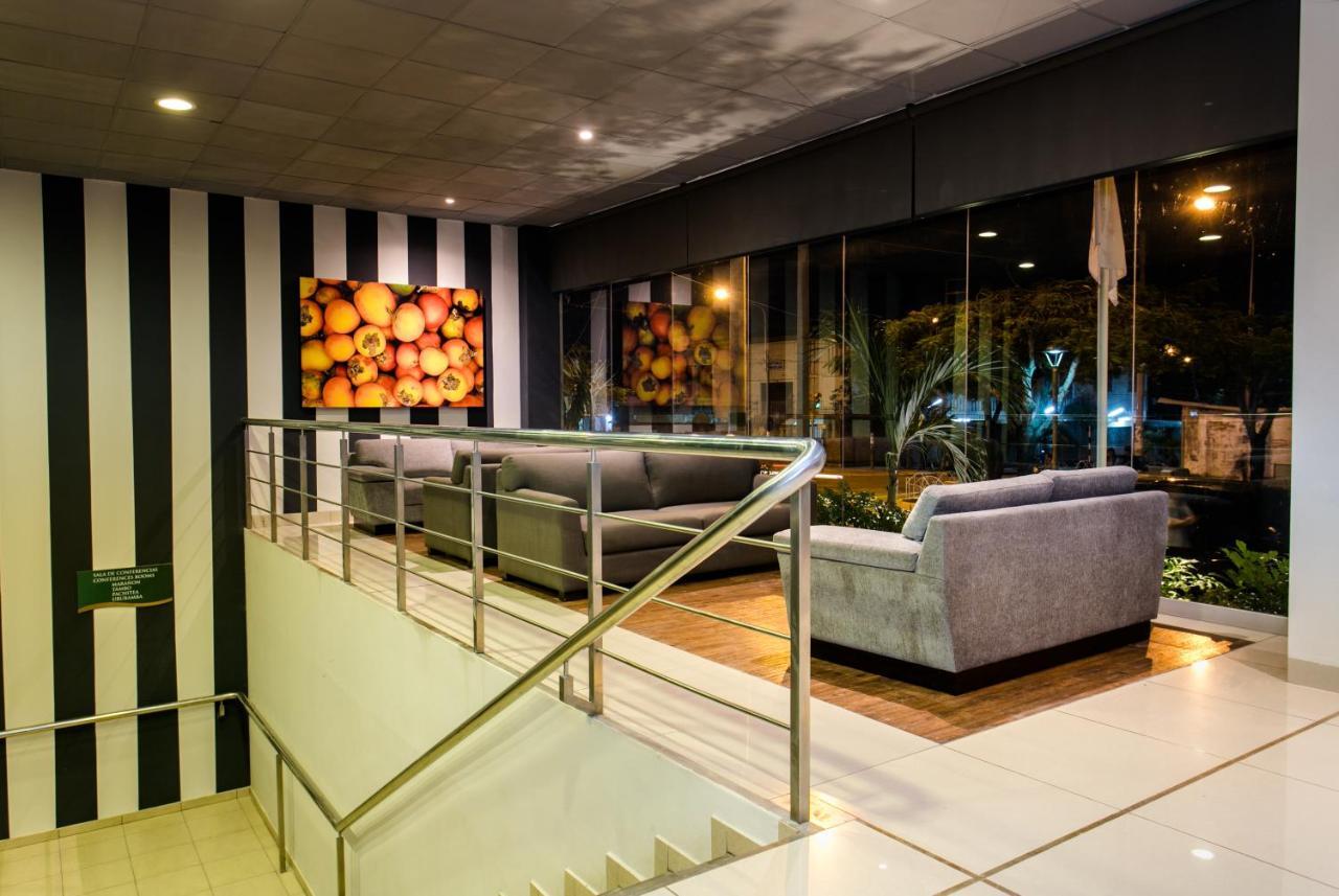 Wyndham Costa Del Sol Pucallpa Exterior photo Lobby